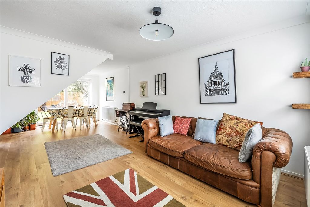 Property photo 2 of 22 36-Hatherwood-13.Jpg