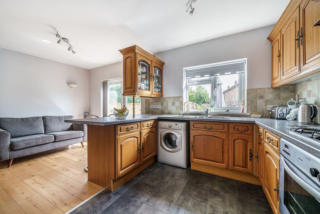 Property photo 3 of 15