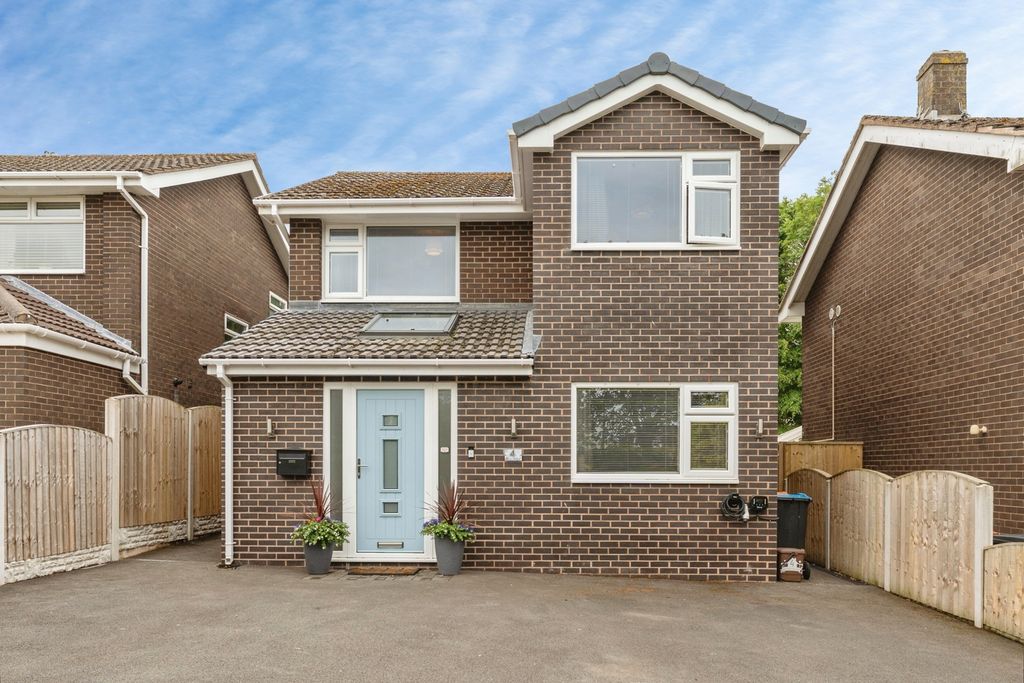 Property photo 1 of 19 Pbox-Img.Jpg