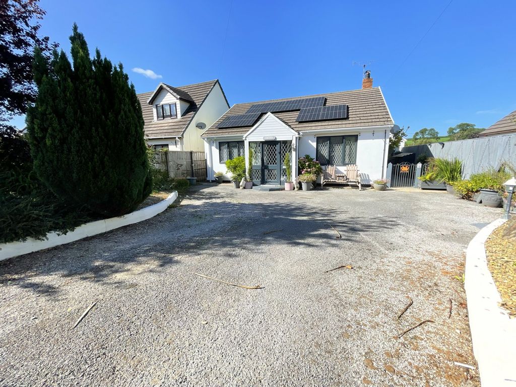 Property photo 2 of 19 Picture No. 04