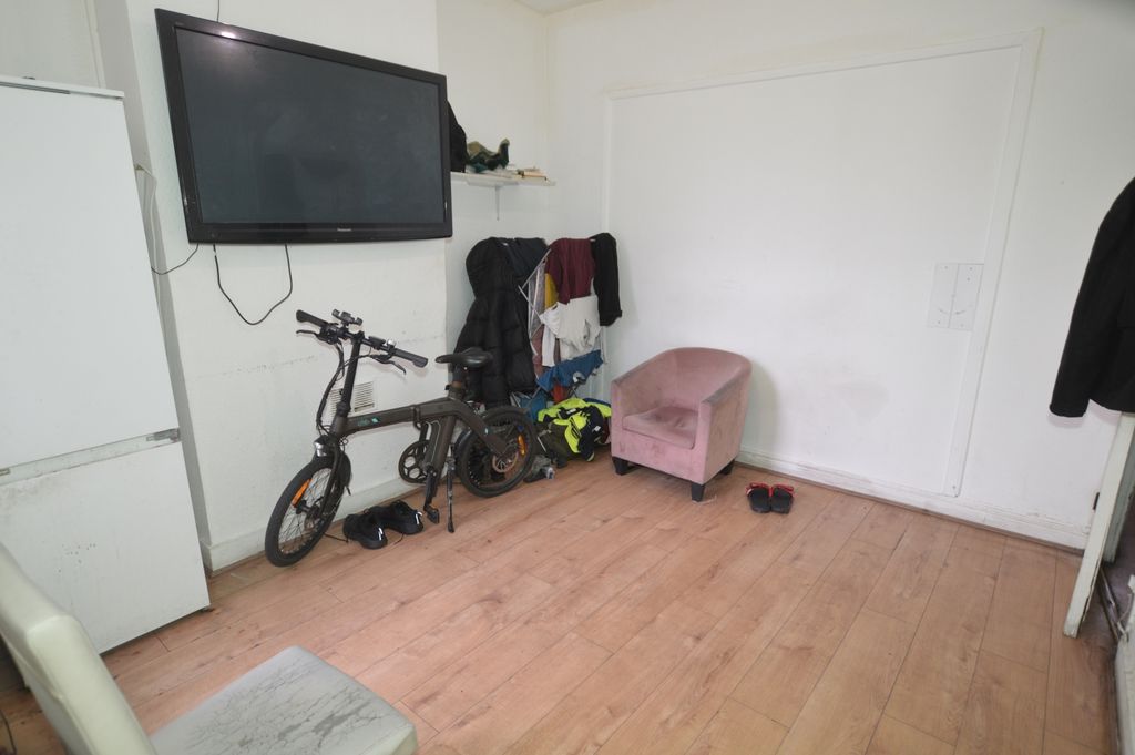 Property photo 3 of 12 Dsc_0310