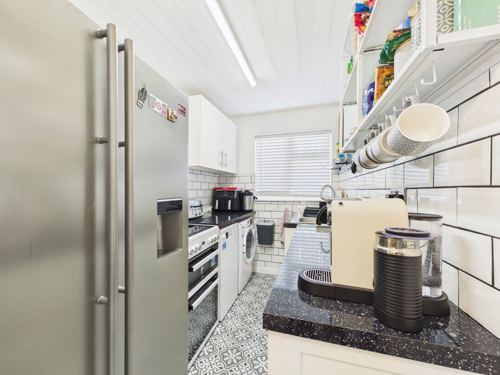 Property photo 3 of 13 5134933