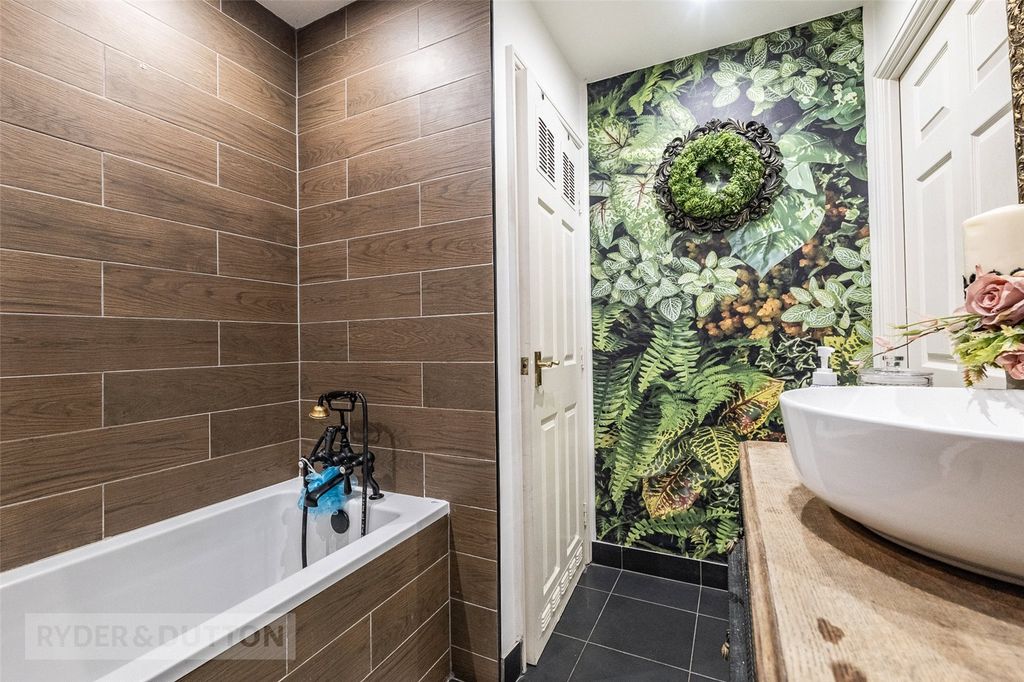 Additional image 8 of 2 bed flat for saleBishopdale Court, Halifax, West Yorkshire HX1