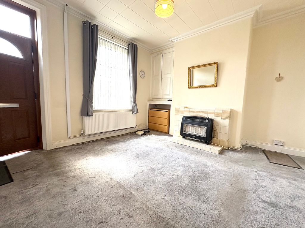 Property photo 3 of 12 Living Room