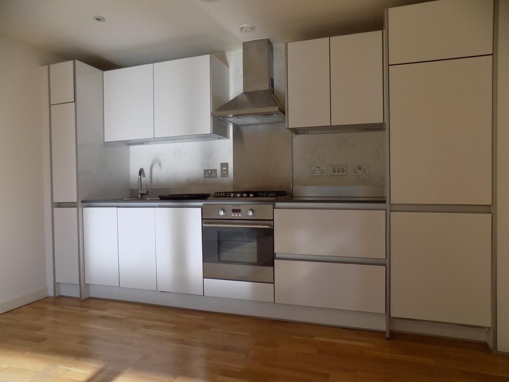 Property photo 2 of 8 Kitchen