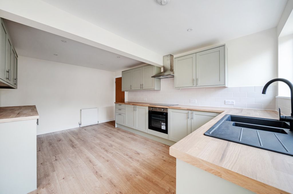 Property photo 1 of 20 1470615-10-6A3590...