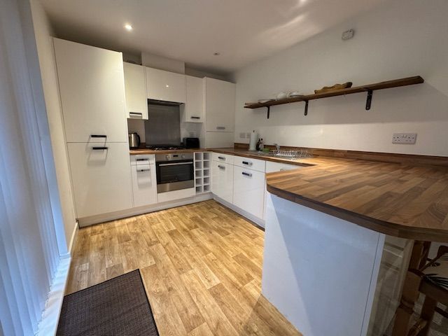 Property photo 1 of 8 Photograph 1