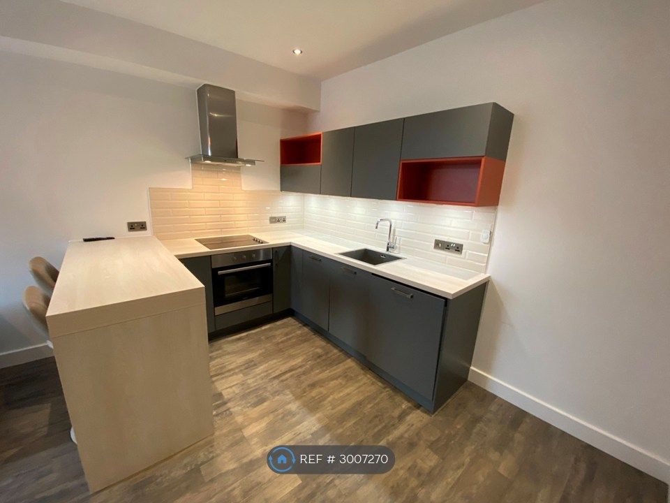Property photo 2 of 9 Kitchen