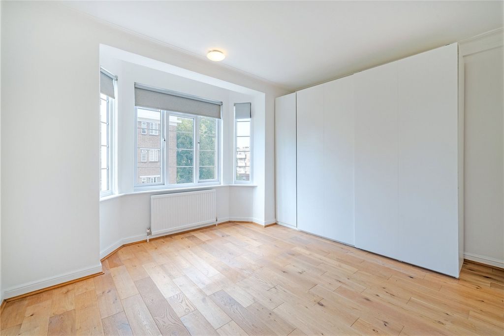 Property photo 3 of 18 Picture No. 34