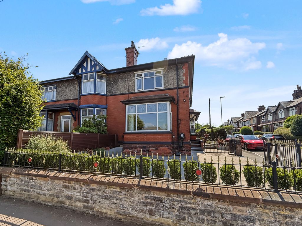 Property photo 1 of 39