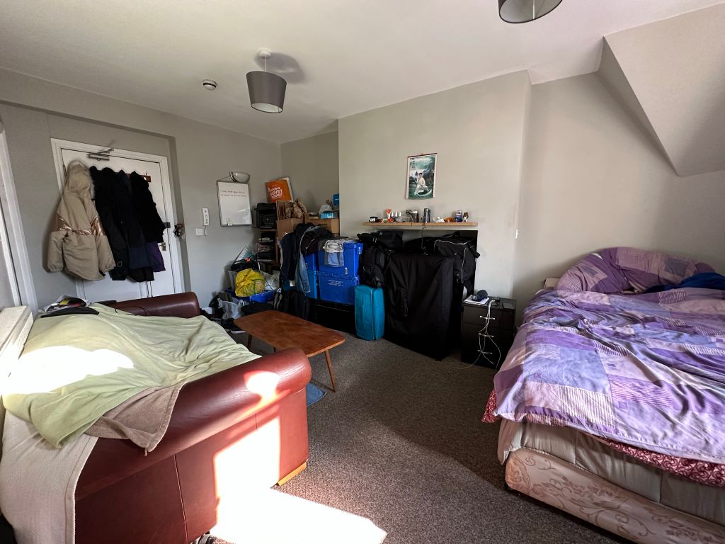 Property photo 3 of 5 Photo 03