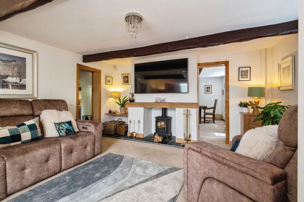 Property photo 2 of 27 Pbox-Img.Jpg