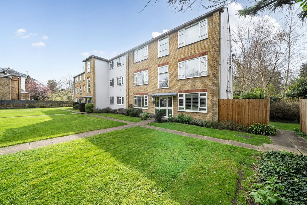 Property photo 2 of 21 External