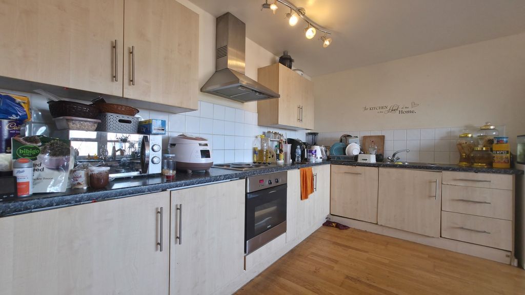 Property photo 3 of 14 20260302_094558