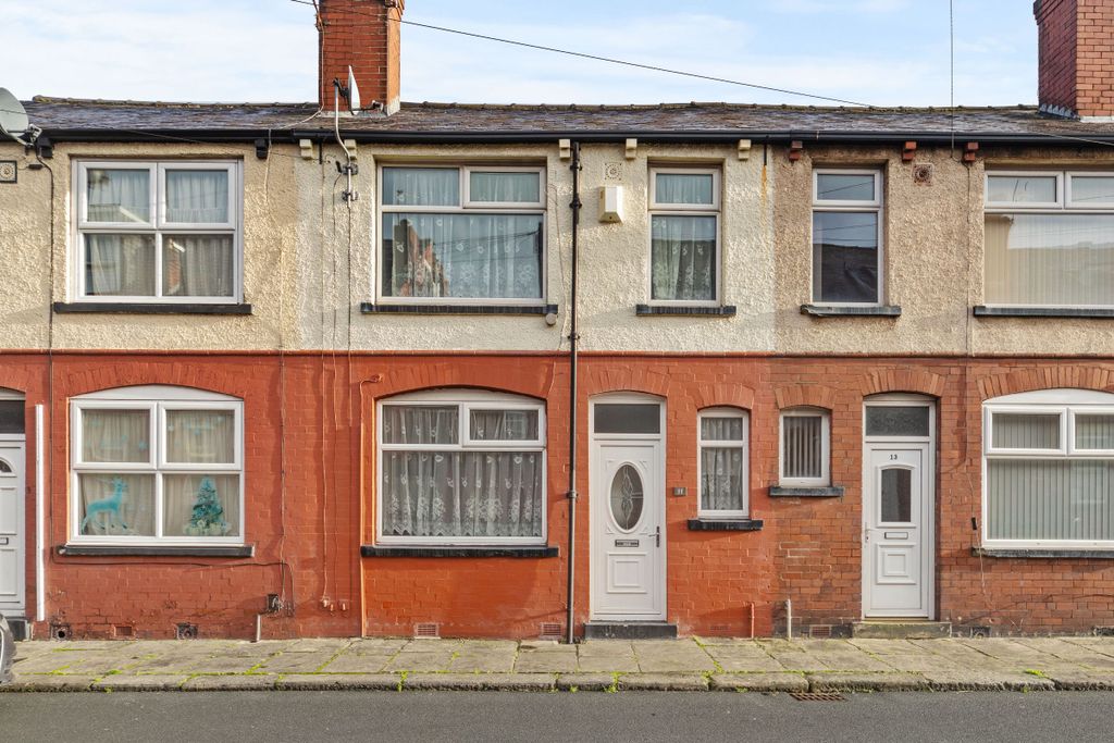 Property photo 1 of 17
