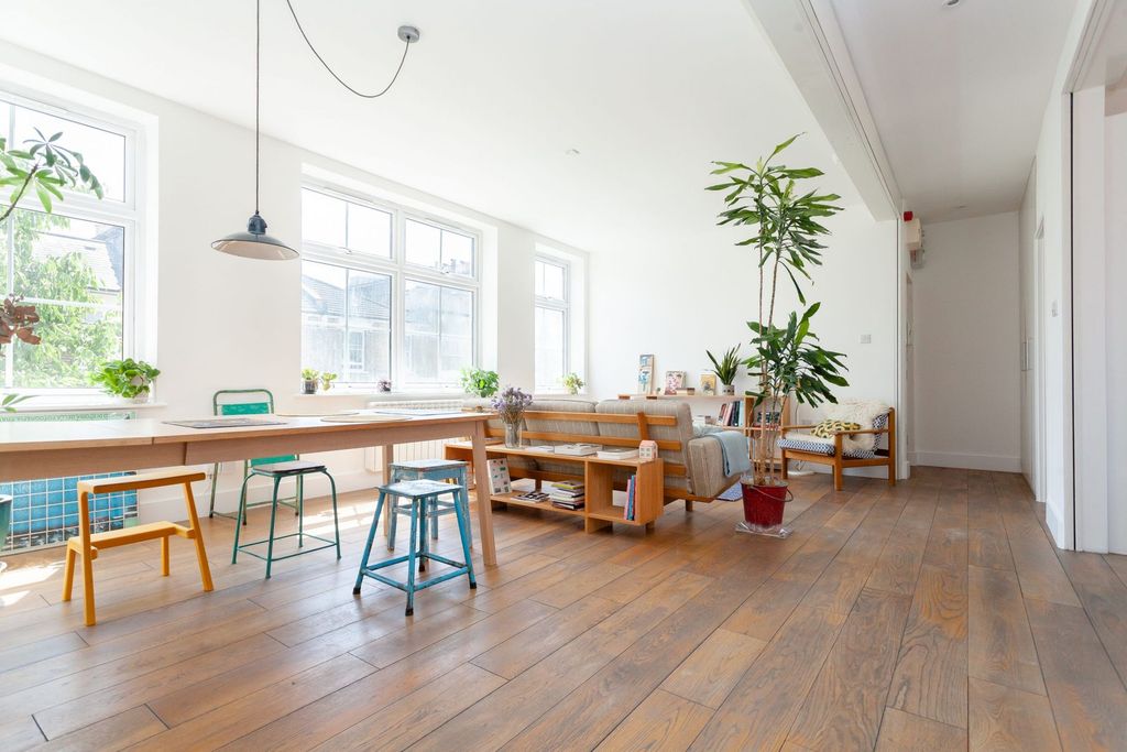 Property photo 3 of 22