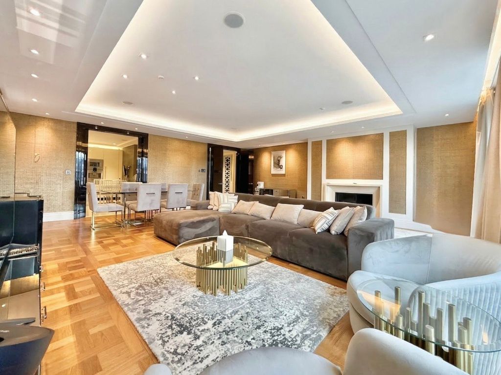 Property photo 2 of 26 Gallery