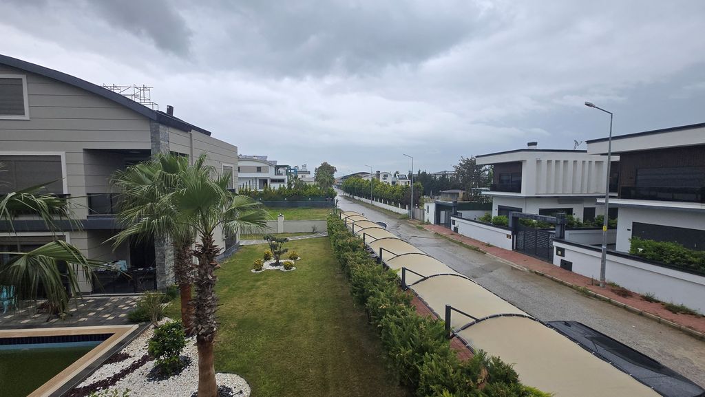 Property photo 3 of 18 Outstanding Belek Apartment For Sale In Antalya - Landscaped Garden And Local Area