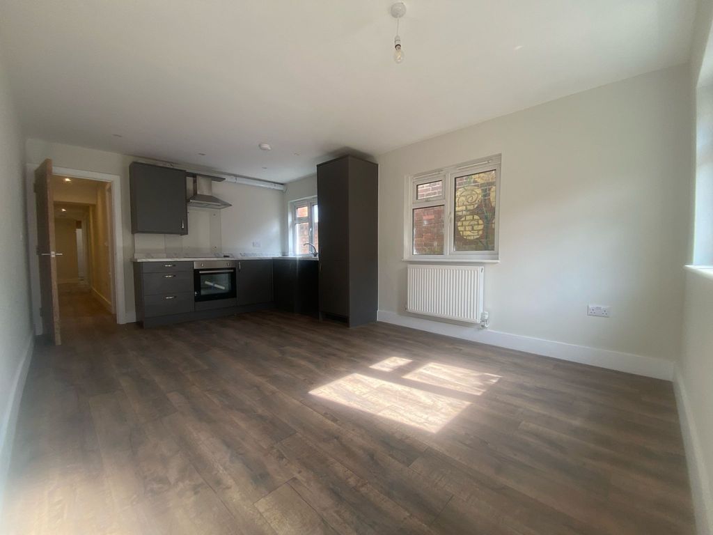 Property photo 2 of 9 Gallery