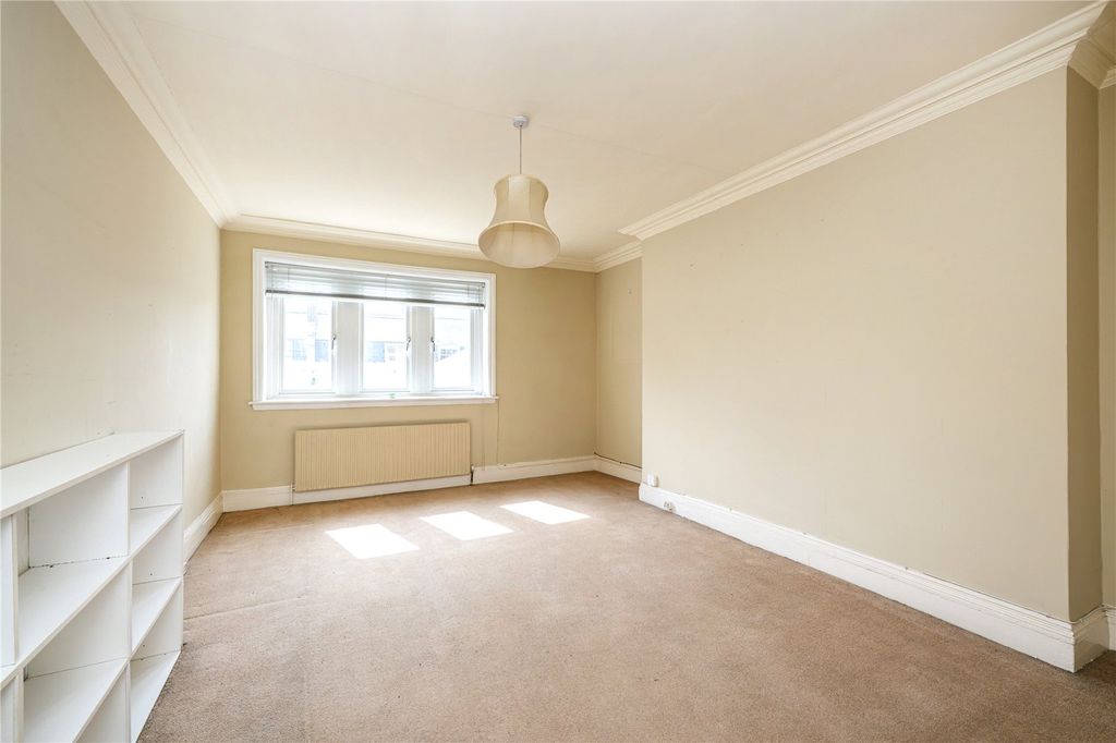 Property photo 2 of 11 Picture No. 05