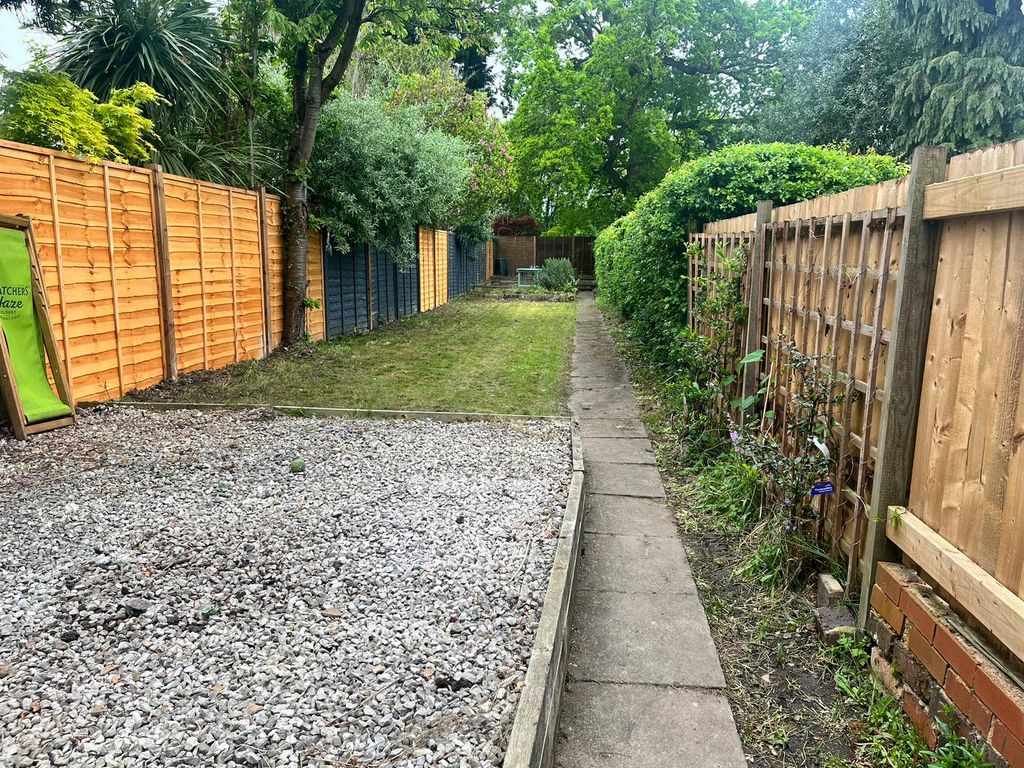 Property photo 2 of 11