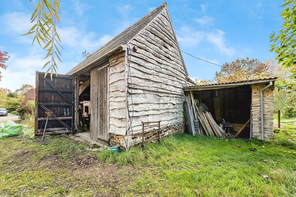 Property photo 2 of 14