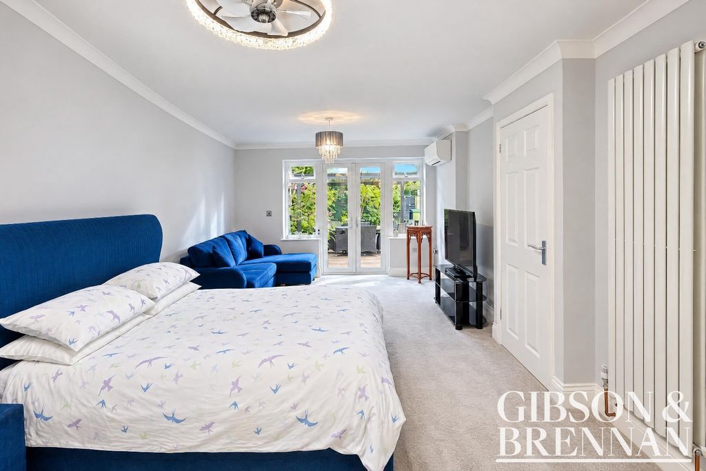 Property photo 3 of 45 5560192