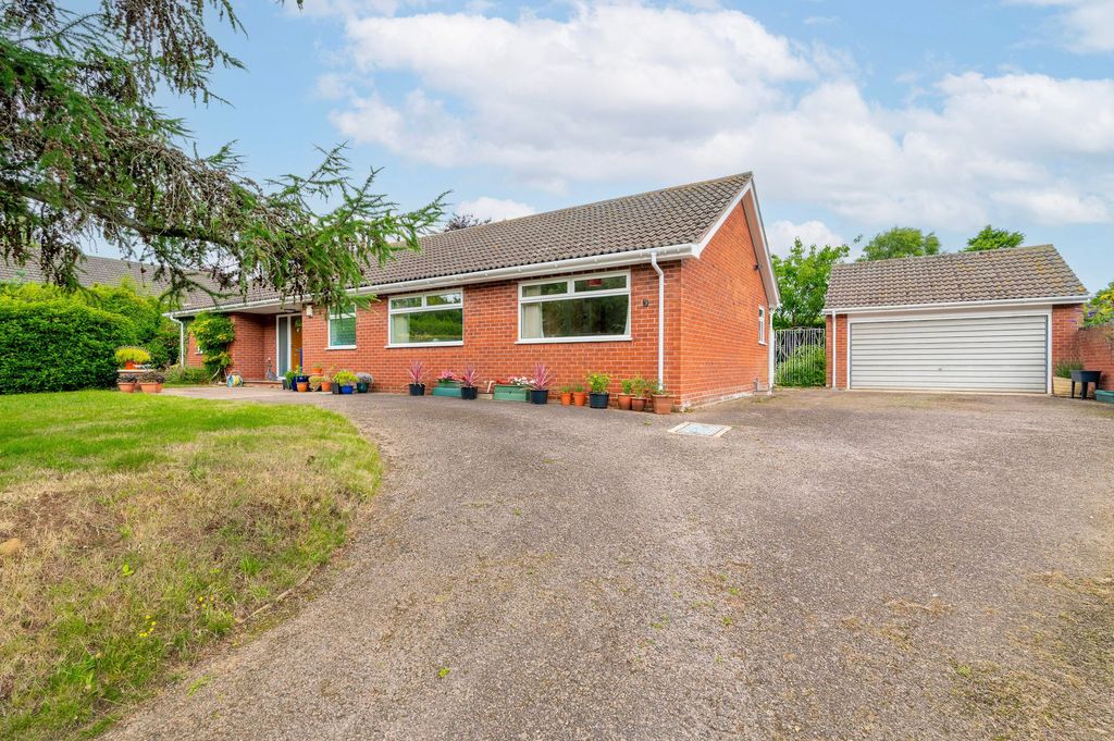 Property photo 1 of 26