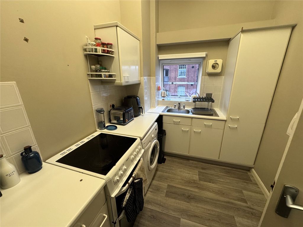 Property photo 2 of 12 Picture No. 01