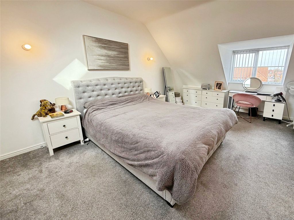 Property photo 3 of 13 Bedroom 1