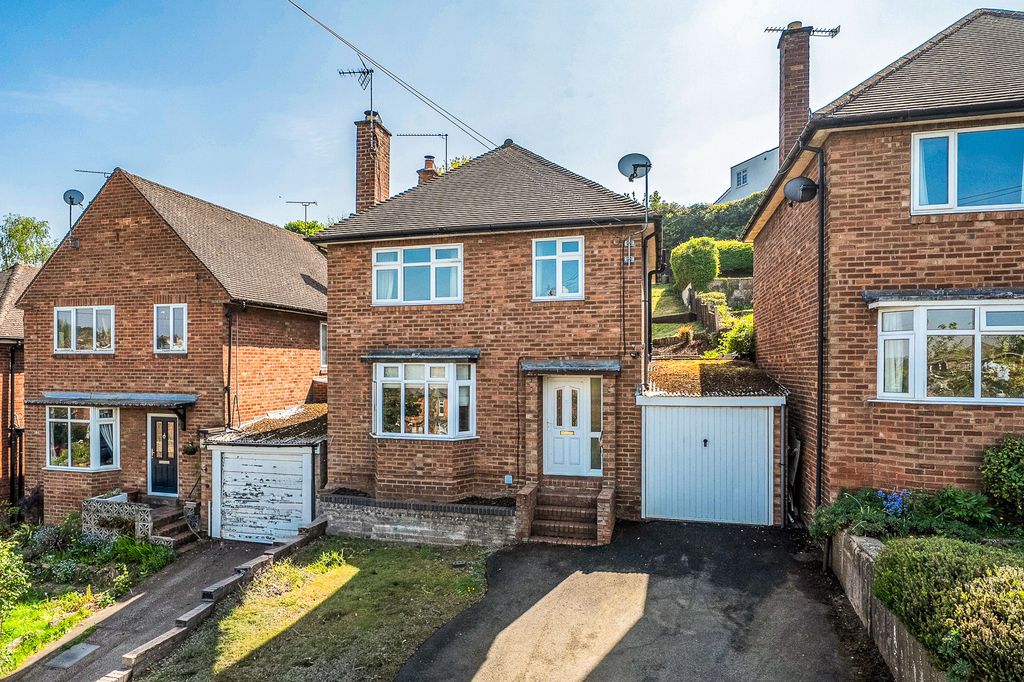 Property photo 1 of 12