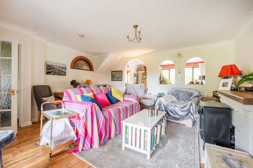 Property photo 2 of 24