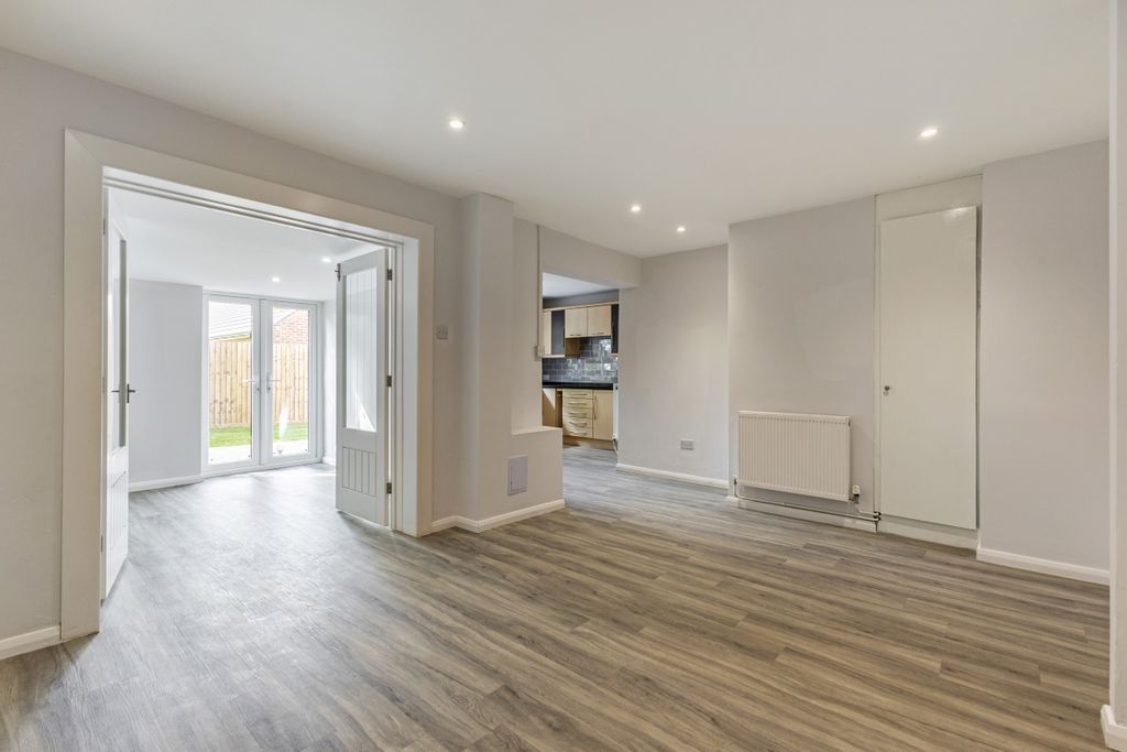 Property photo 3 of 16 107464_25 Brackle...