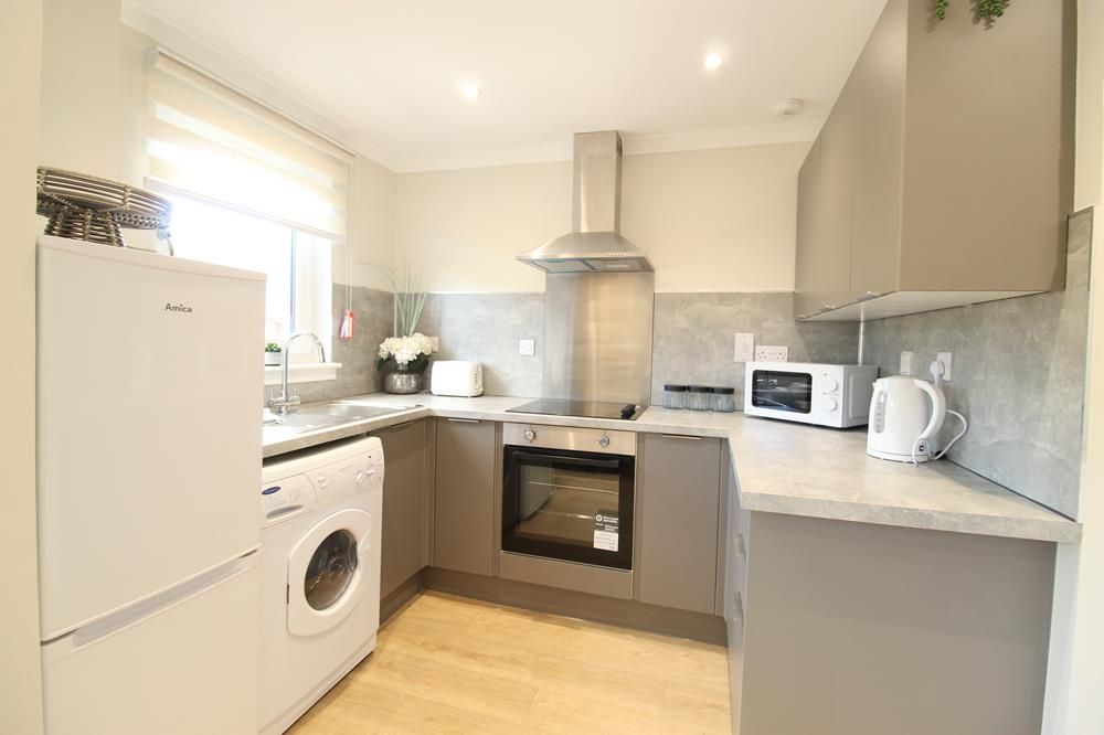 Property photo 2 of 7 Kitchen 2