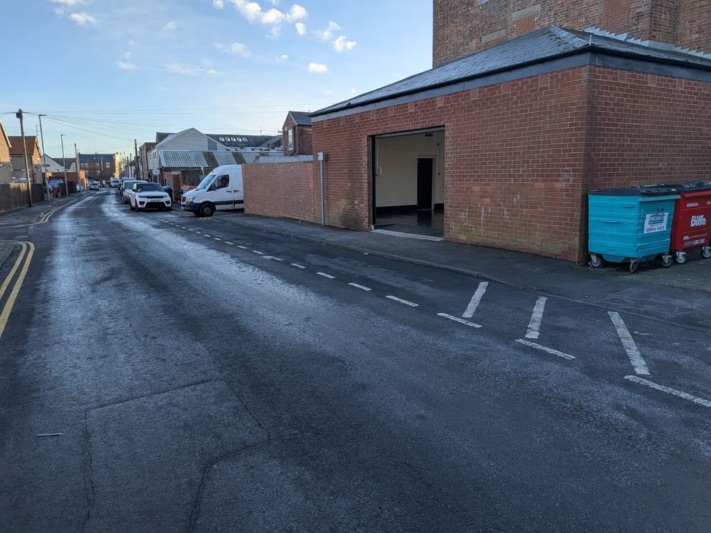 Property photo 3 of 8