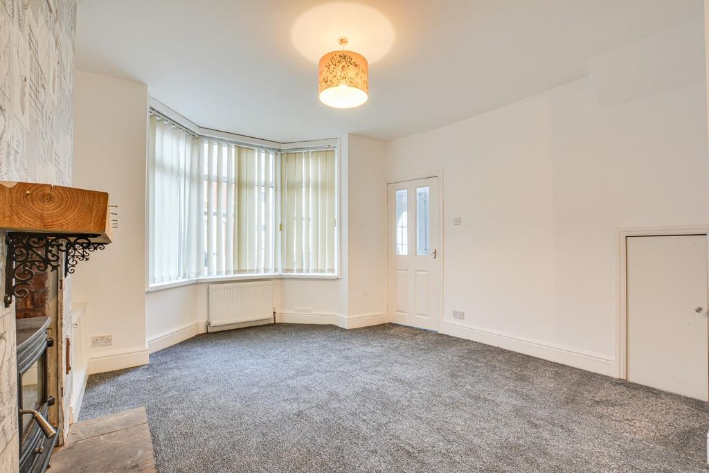 Property photo 2 of 10 Dsc_0211-Dsc_0213.Jpg