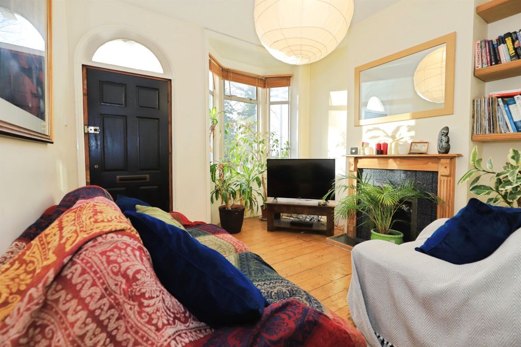 Property photo 2 of 17