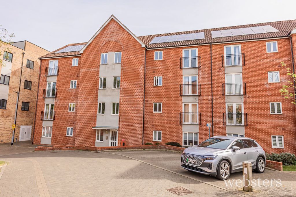 Property photo 1 of 15