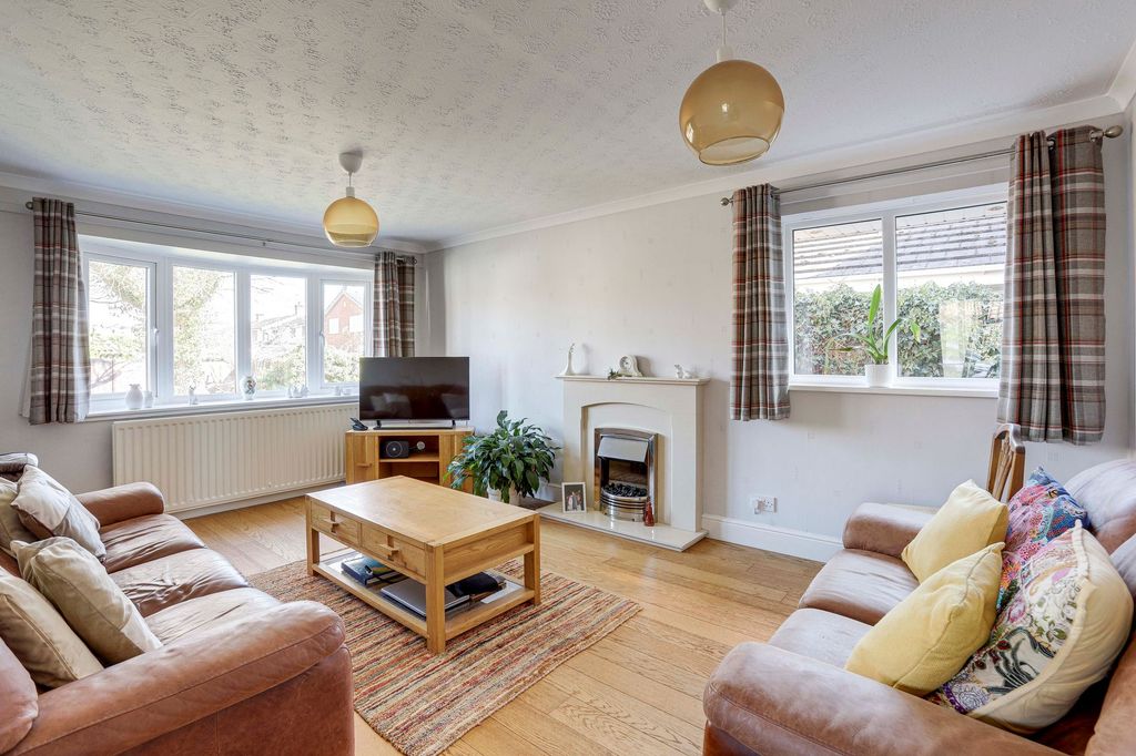 Property photo 2 of 24