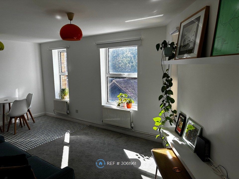 Property photo 1 of 14 Living Area
