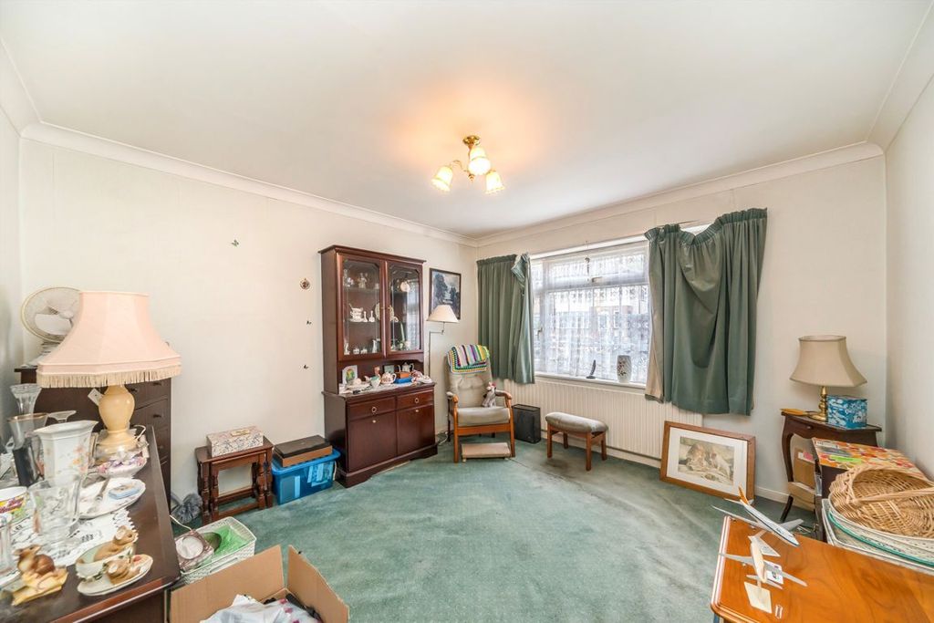 Property photo 3 of 6