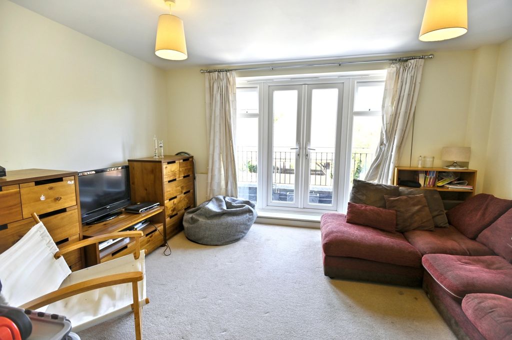 Property photo 2 of 16 Image 1