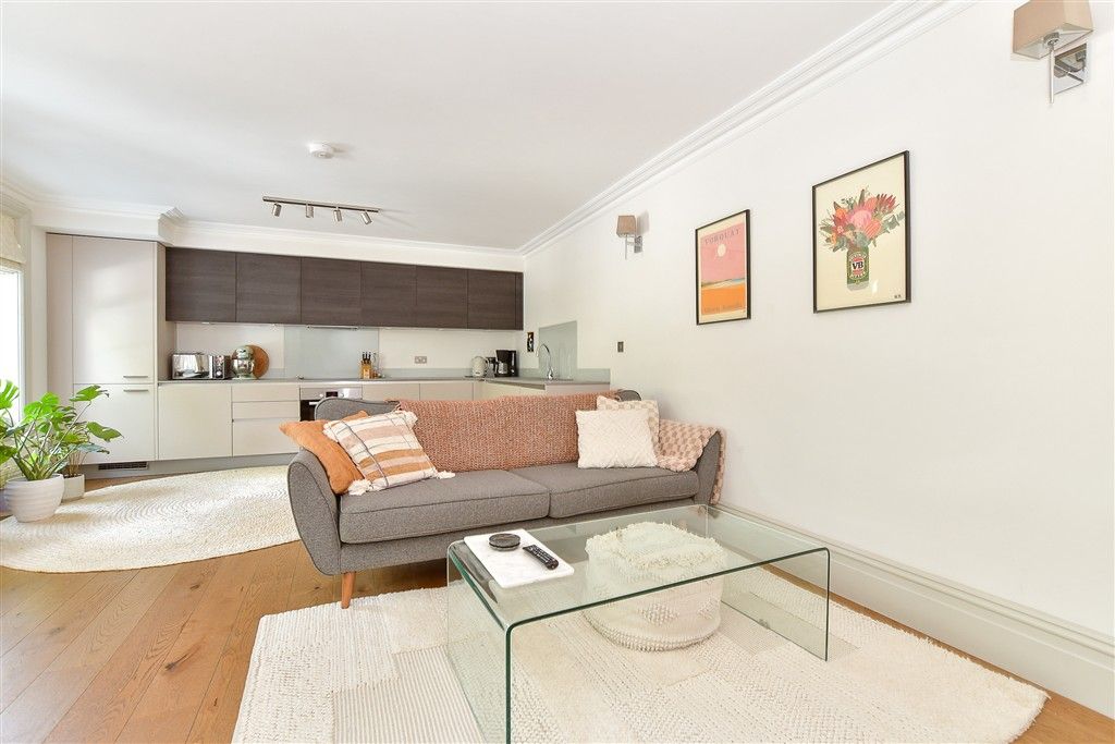 Property photo 3 of 8 Living/ Dining/ Kitchen