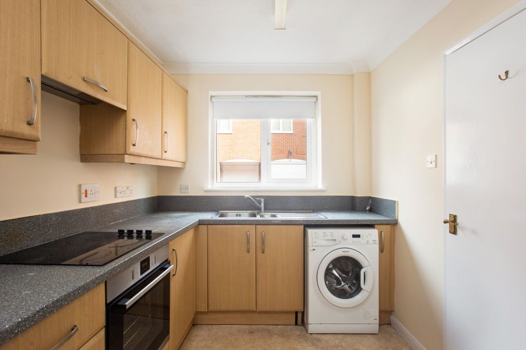 Property photo 3 of 9