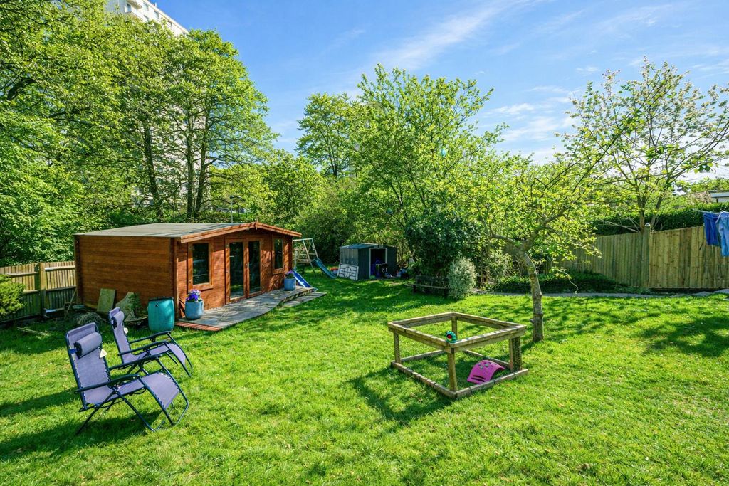 Property photo 2 of 22 E2Da1A67-Dec0-4F9E-A0E4-d5c2d548d579.Png