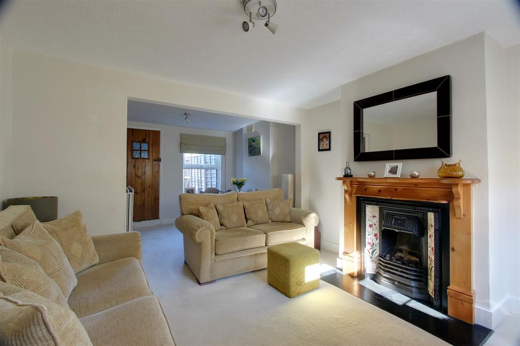 Property photo 2 of 16 Img_0950-Img_0952 L2.Jpg