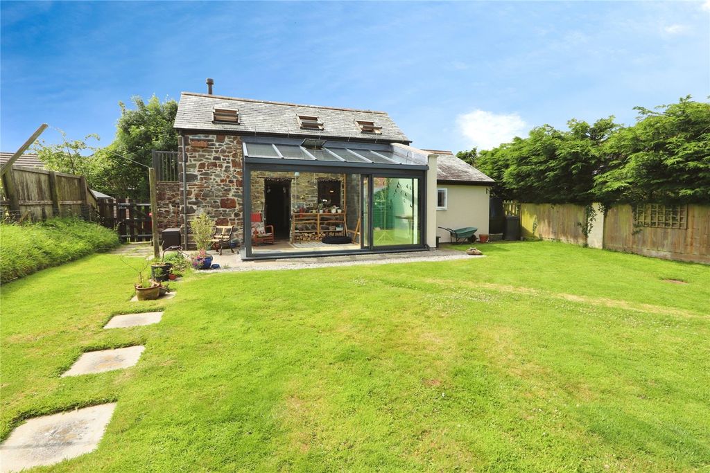 Property photo 1 of 23 Picture No. 11