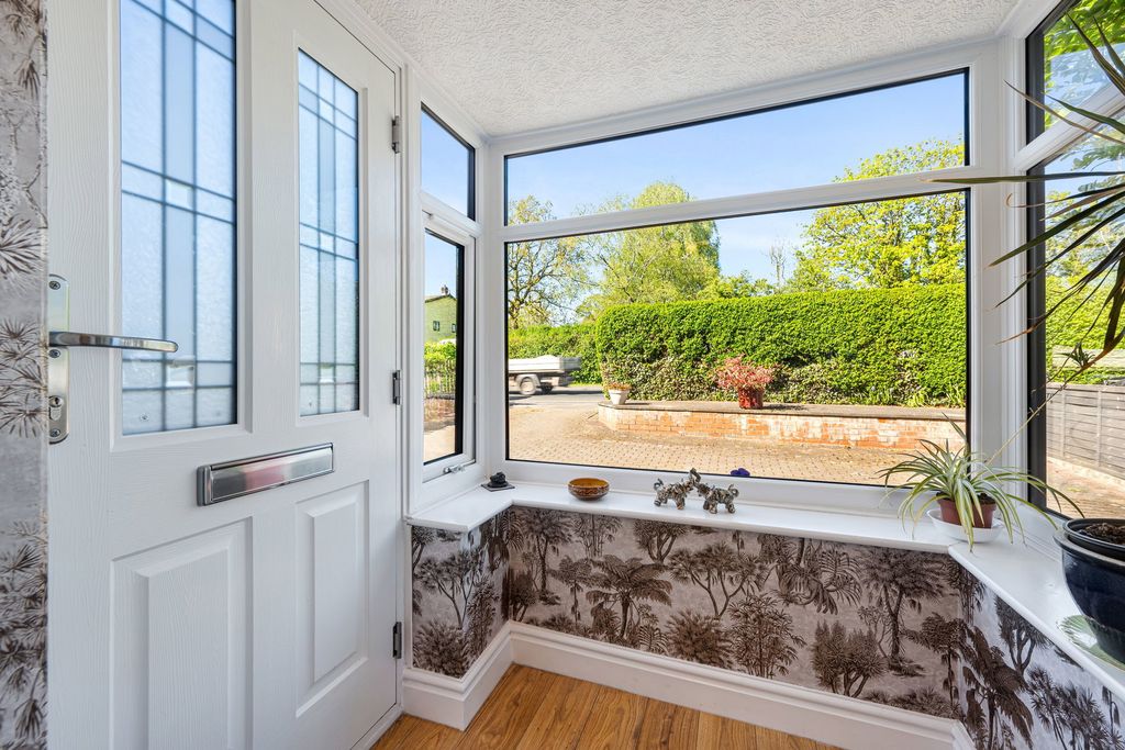 Property photo 3 of 37