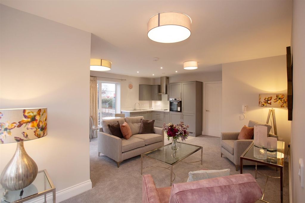 Property photo 2 of 7 Rg-8.Jpg