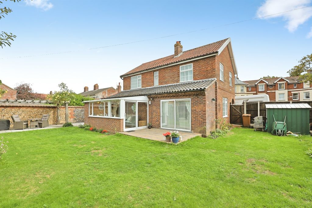 Property photo 2 of 25